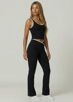 Bioloom Pilates GymWear Outfit With Lines In the Color Black