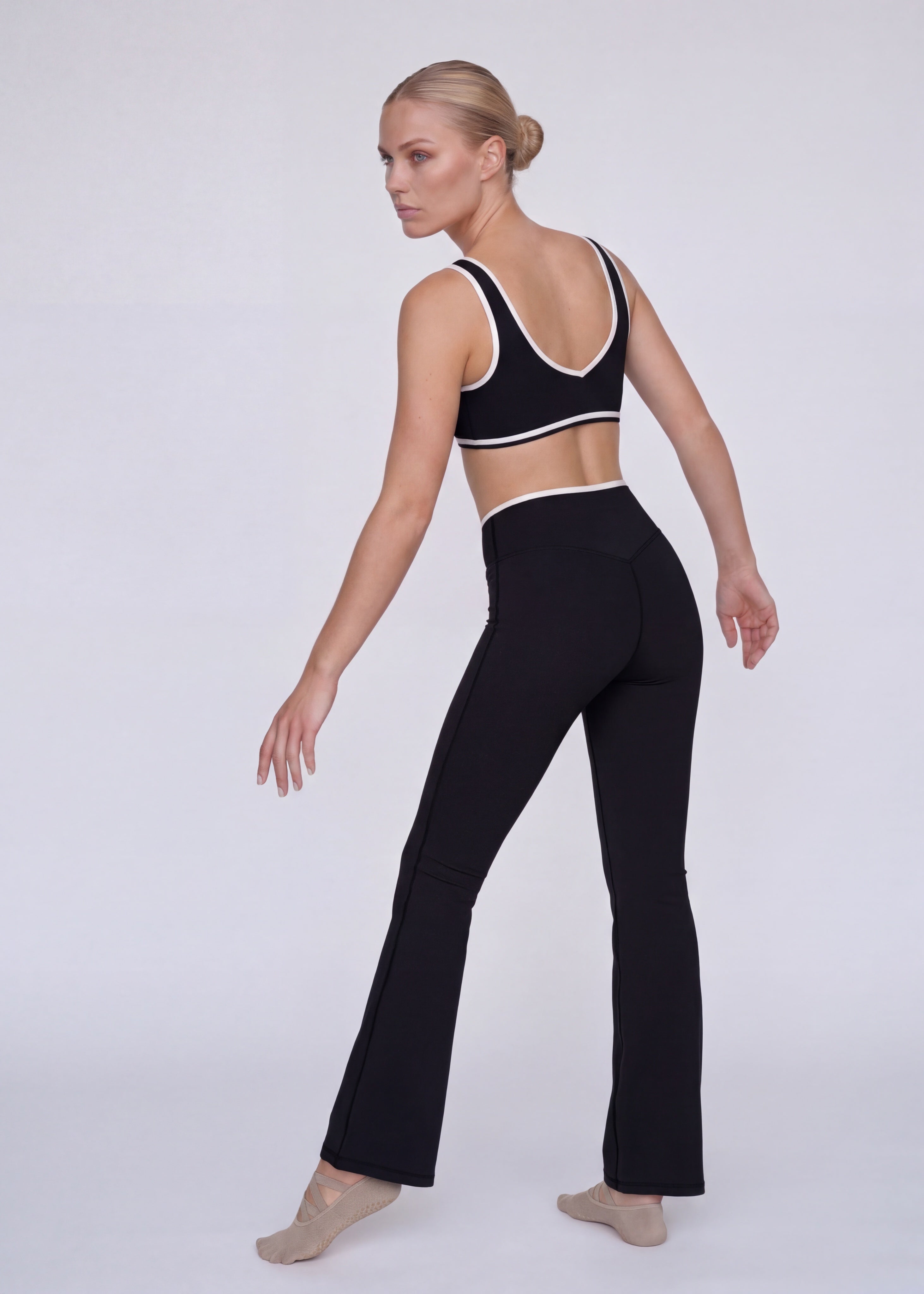 NudeTouch Flare - Black