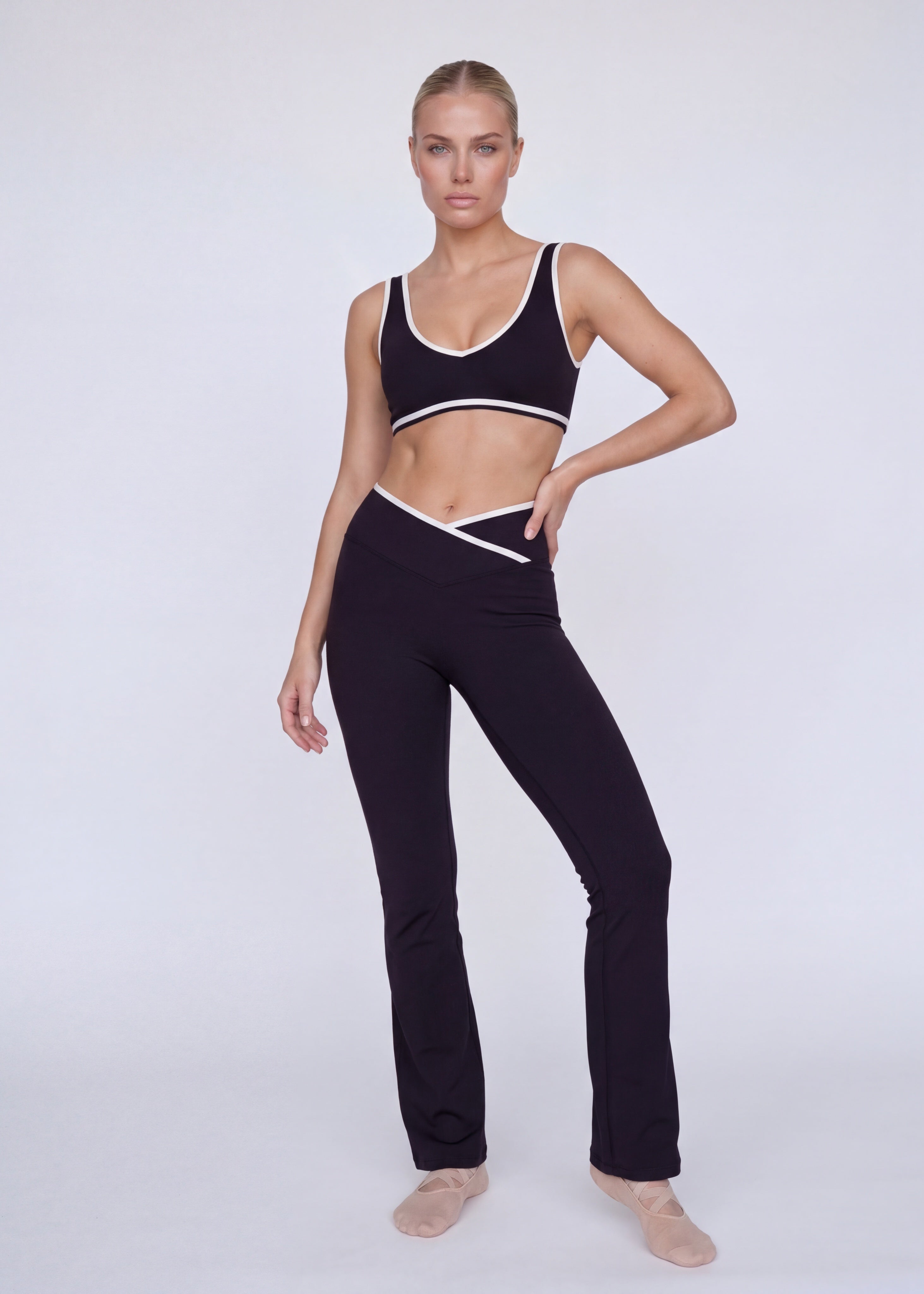 NudeTouch Flare - Black